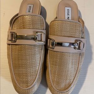 STEVE MADDEN FLATS SHOES